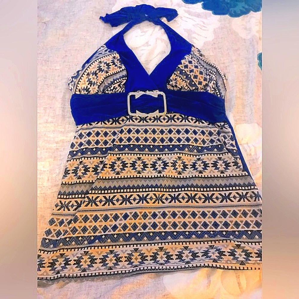 Beautiful Multicolored Women’s Blue & White Lg Halter Top NWOT!! Awesome Price$$